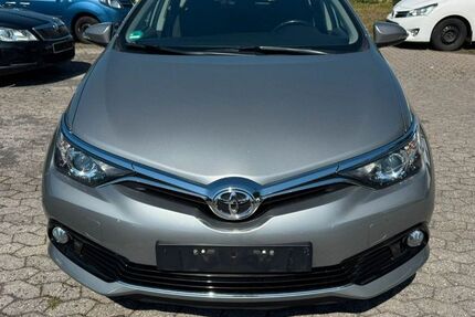 Toyota Auris 170.938 km 7.899 &euro; Euskirchen 53879