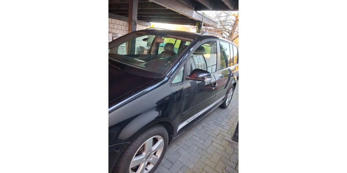 VW Touran 212.084 km 3.500 &euro; Meckenheim 53340