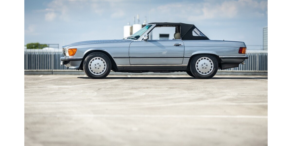 Mercedes-Benz SL 560 116.000 km 42.000 &euro; Köln 50667