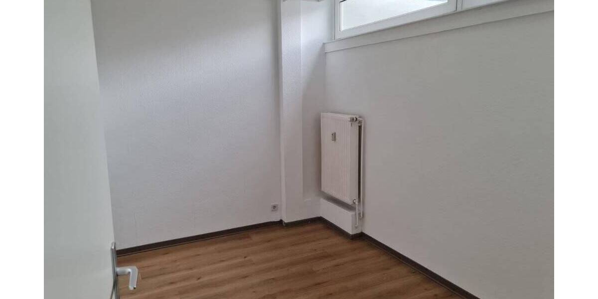 Etagenwohnung Bonn Brüser Berg - 3 Zimmer, 84 m&sup2;, 195.000&euro; | Angebot:25690097