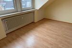 Dachgeschoßwohnung Pulheim - 3 Zimmer, 85 m&sup2;, 830&euro; | Angebot:25755281