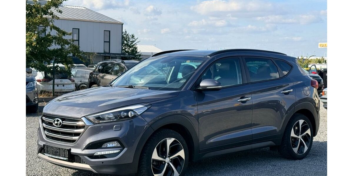 Hyundai TUCSON 236.000 km 11.900 &euro; Düren 52351