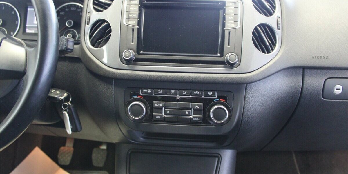 VW Tiguan 2.0 TDI DPF BMT Sport&Style 100.661 km 10.980 &euro; Euskirchen 53881