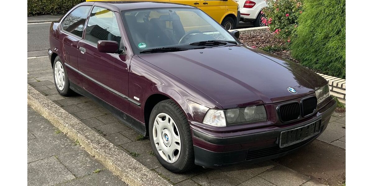 BMW 316 111.000 km 1.950 &euro; Stotzheim 53881