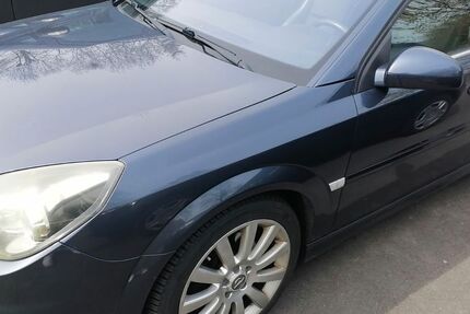 Opel Vectra 220.000 km 2.499 &euro; Düren 52353