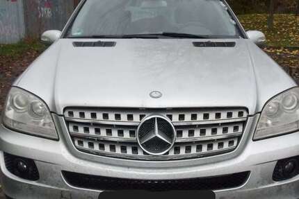 Mercedes-Benz ML 320 398.000 km 4.490 &euro; Siegburg 53721