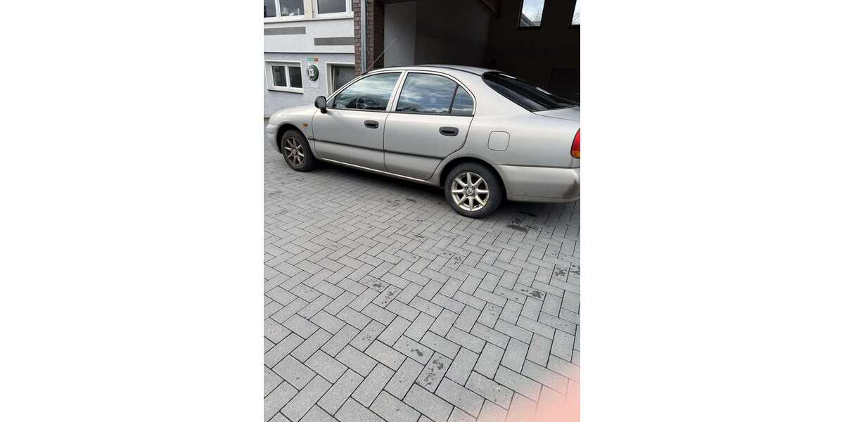 Mitsubishi Carisma 172.650 km 1.200 &euro; Mechernich 53894