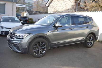 VW Tiguan Allspace 161.000 km 22.490 &euro; Köln Ostheim 51107