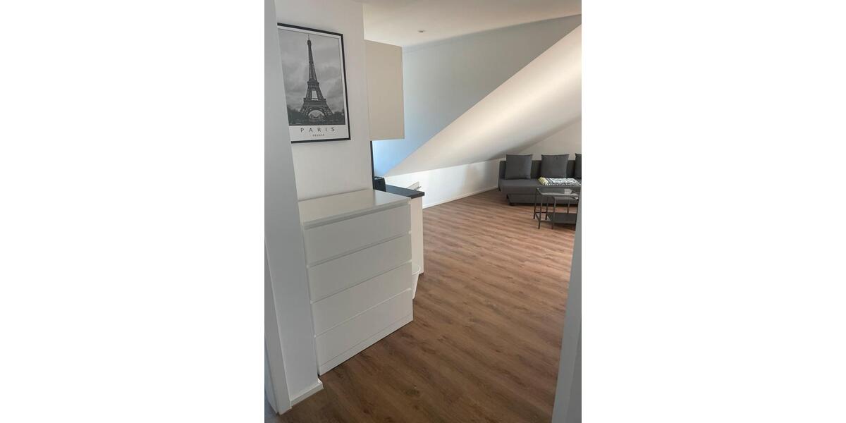 Dachgeschoßwohnung Bonn Bad Godesberg - 1 Zimmer, 41 m&sup2;, 850&euro; | Angebot:20253273
