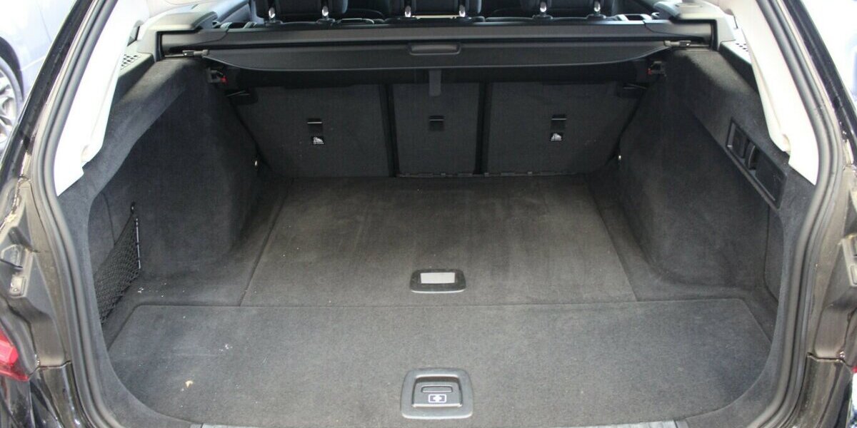 BMW 318 318i Touring Aut. 35.620 km 28.480 &euro; Euskirchen 53881