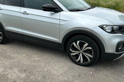 VW T-Cross 59.100 km 13.900 &euro; Pulheim 50259