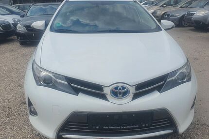 Toyota Auris 216.684 km 6.700 &euro; bonn 53227