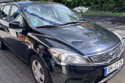 Kia ceed / Ceed 147.000 km 2.950 &euro; Bonn 53179