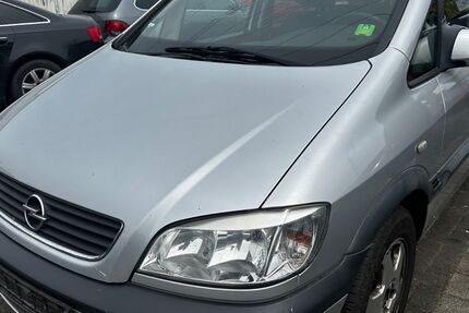 Opel Zafira 247.345 km 1.499 &euro; Köln 51145