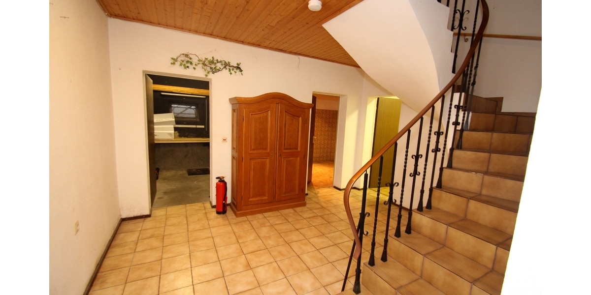 Mit 3D: Mehr Raum fürs Leben – gepflegtes Ein- Zweifamilienhaus mit vielseitigem Platzangebot in Wesseling - Einfamilienhaus Wesseling | Angebot:27350959