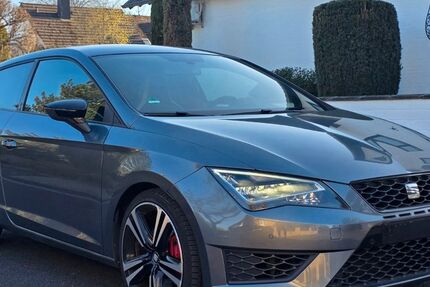 Seat Leon 142.121 km 14.990 &euro; Mechernich 53894