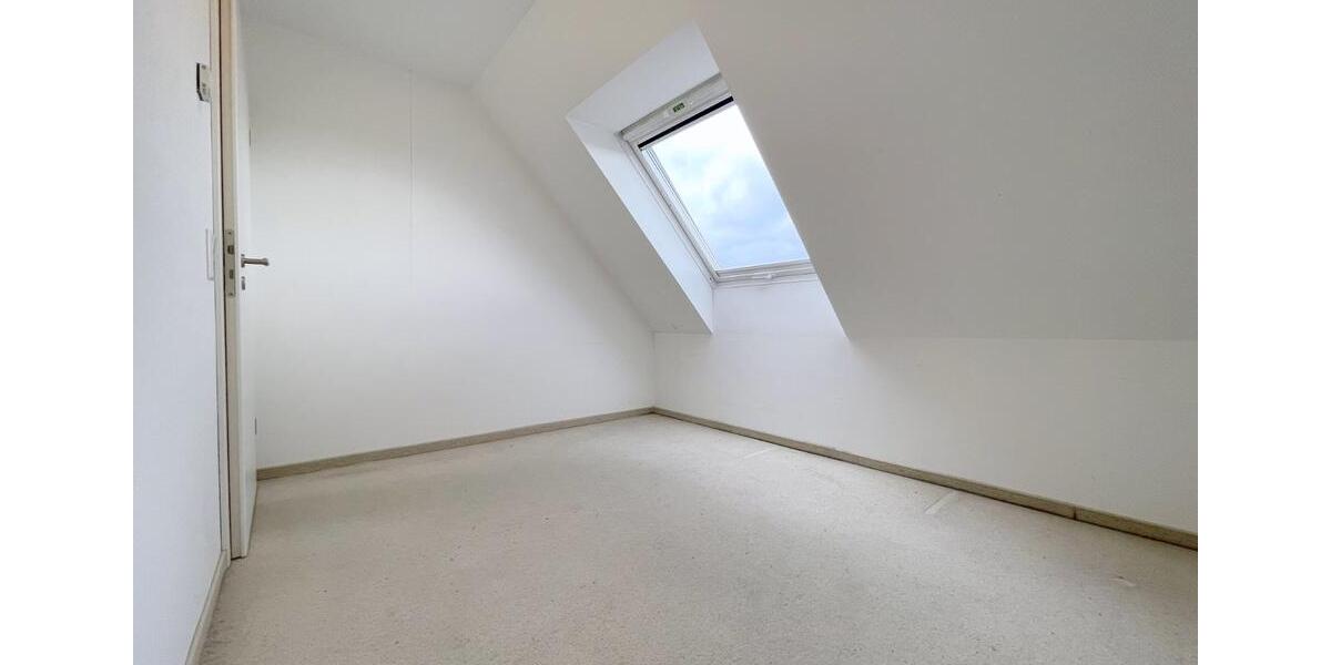 Maisonettenwohnung Troisdorf - 4 Zimmer, 158 m&sup2;, 2.000&euro; | Angebot:26048942