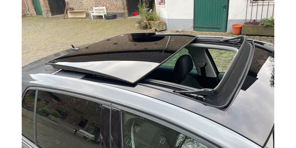 VW Golf 93.000 km 12.900 &euro; Köln 50997