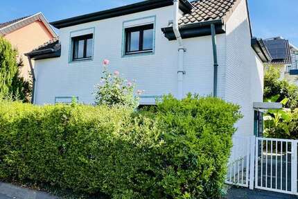 Haus Bonn Beuel-Mitte - 4 Zimmer, 86 m&sup2;, 499.000&euro; | Angebot:25833151