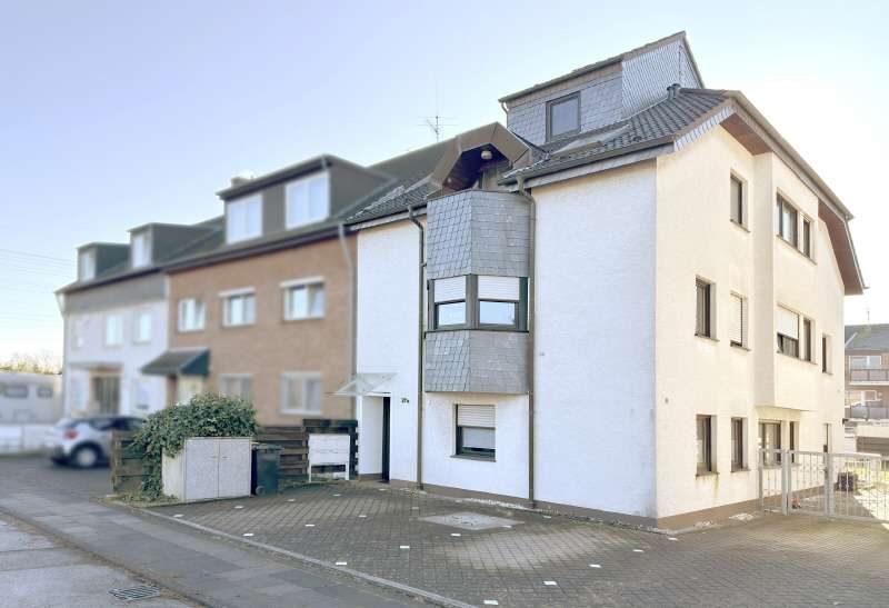 Einfamilienhaus Köln Porz - 11 Zimmer, 283 m&sup2;, 821.300&euro; | Angebot:25445352