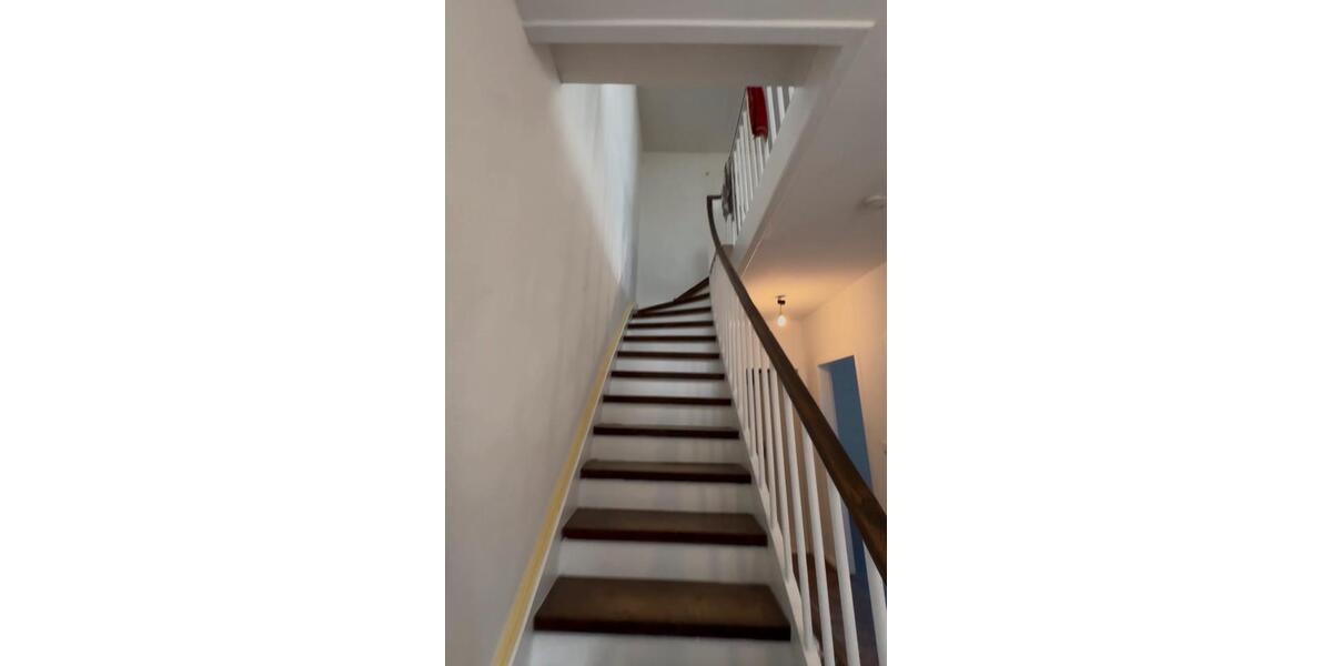 Etagenwohnung Köln Chorweiler - 4 Zimmer, 104 m&sup2;, 1.400&euro; | Angebot:26038744