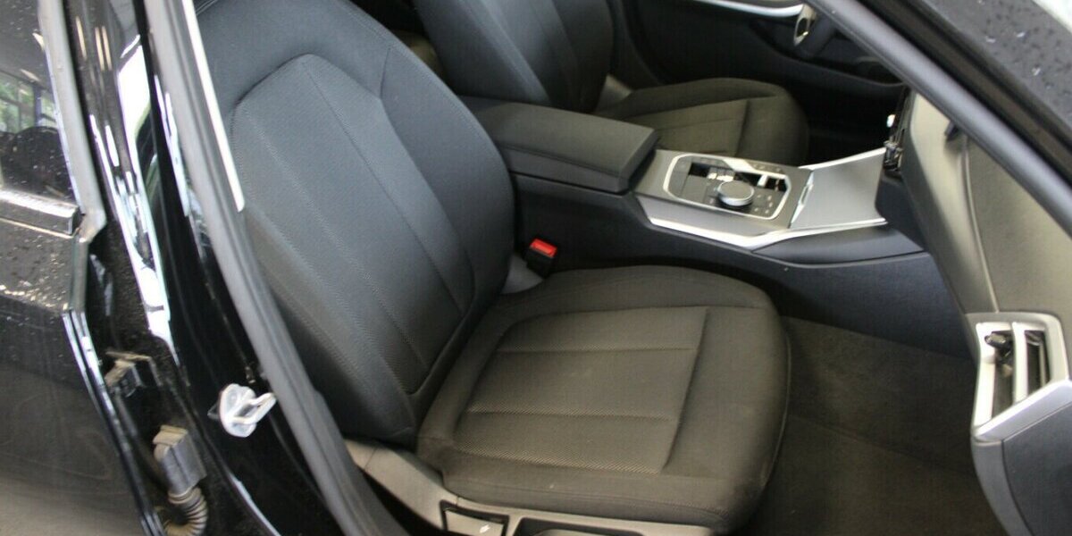 BMW 318 318i Touring Aut. 35.620 km 28.480 &euro; Euskirchen 53881