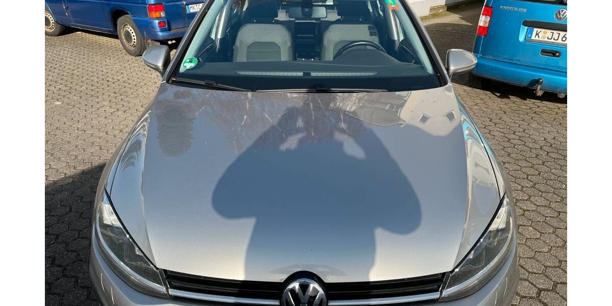 VW Golf 199.541 km 9.899 &euro; Köln 50968