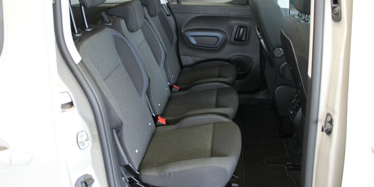 Peugeot Rifter Elektro L1 Allure Pack 12.978 km 21.980 &euro; Euskirchen 53881