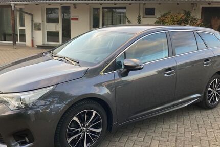 Toyota Avensis 126.600 km 14.400 &euro; Euskirchen 53879
