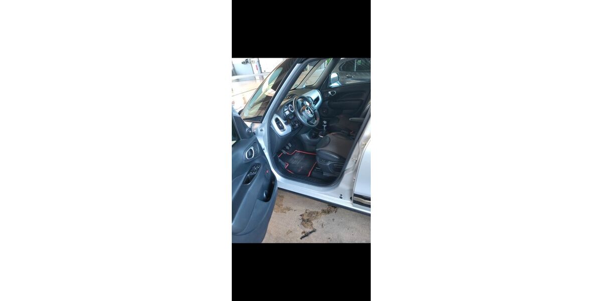 Fiat 500L 150.000 km 5.199 &euro; KÖLN 50678
