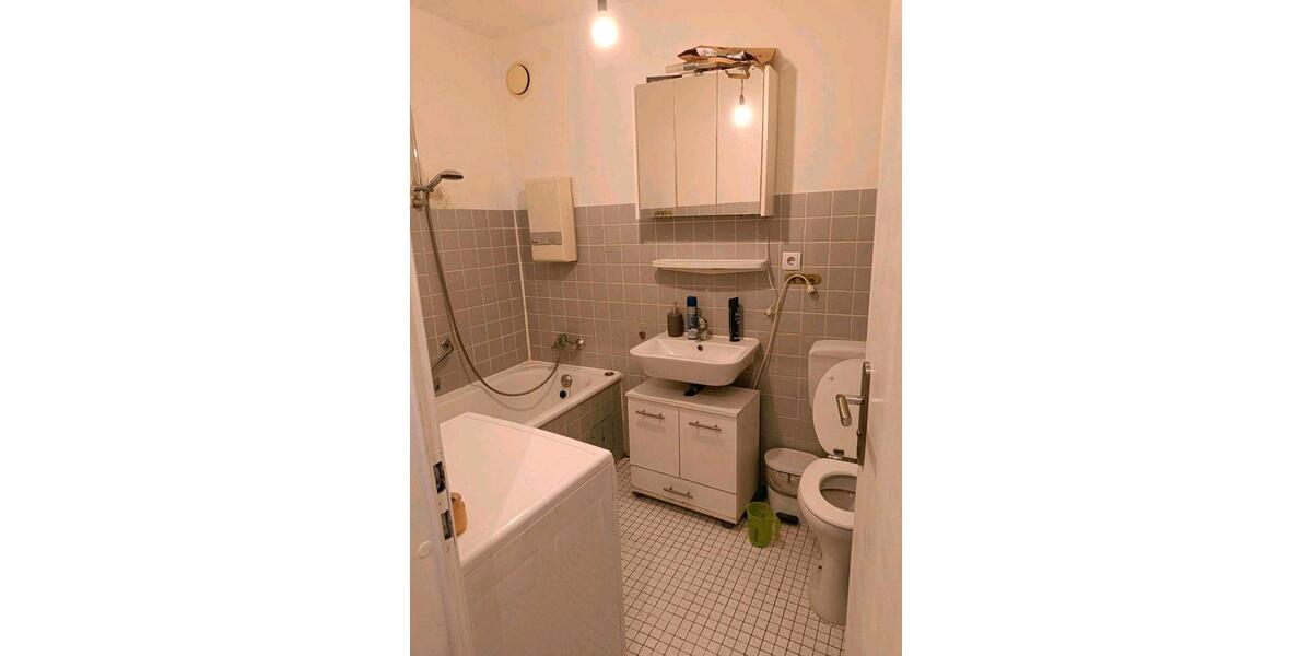 Etagenwohnung Troisdorf - 1 Zimmer, 42 m&sup2;, 130.000&euro; | Angebot:25407122