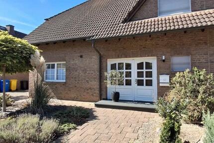 Haus Frechen - 4 Zimmer, 161 m&sup2;, 700.000&euro; | Angebot:25874668