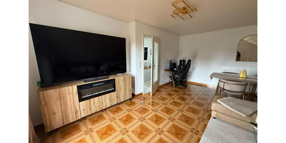 Dachgeschoßwohnung Euskirchen Dom-Esch - 2.5 Zimmer, 65 m&sup2;, 950&euro; | Angebot:24983728