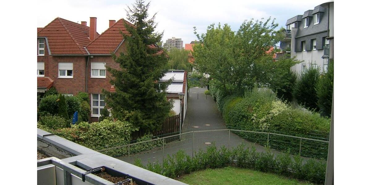 Etagenwohnung Brühl - 3 Zimmer, 100 m&sup2;, 930&euro; | Angebot:26044697