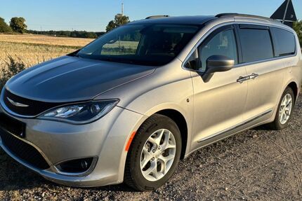 Chrysler Pacifica 137.000 km 19.000 &euro; Alfter 53347