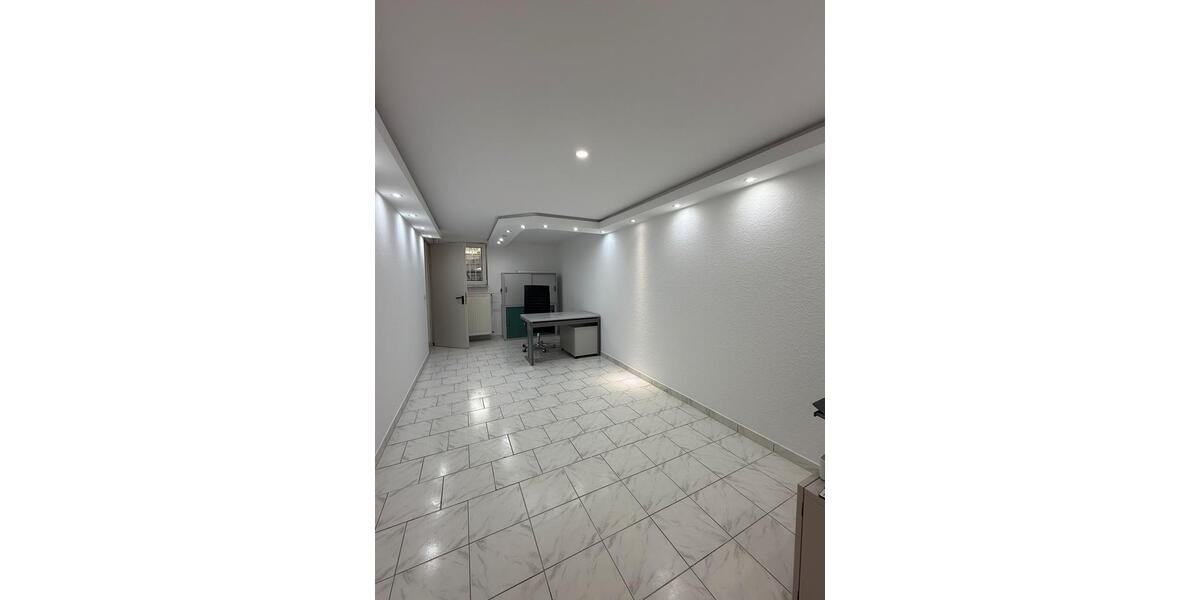 Etagenwohnung Köln Kalk - 3 Zimmer, 81 m&sup2;, 1.200&euro; | Angebot:26042235