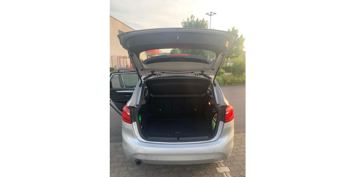 BMW 218 150.000 km 7.000 &euro; Bonn 53111