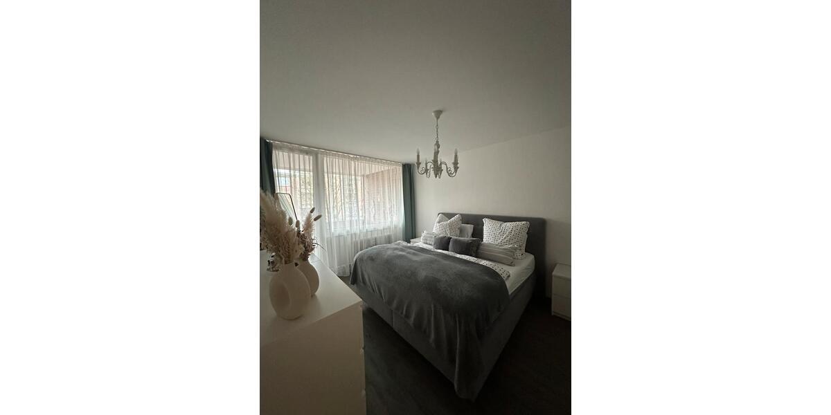Etagenwohnung Köln Nippes - 2 Zimmer, 72 m&sup2;, 1.750&euro; | Angebot:26616642