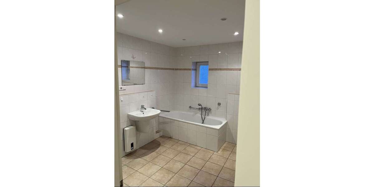 Etagenwohnung Rheinbach - 3 Zimmer, 117 m&sup2;, 1.132&euro; | Angebot:24585341