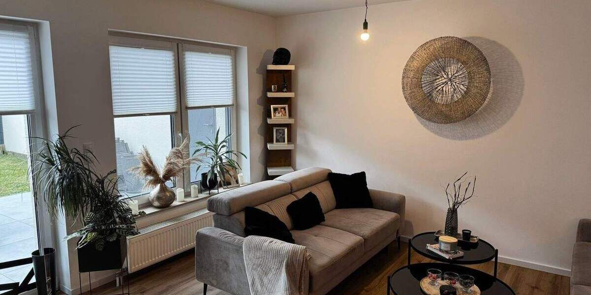 Einfamilienhaus Bonn Tannenbusch - 6 Zimmer, 126 m&sup2;, 548.000&euro; | Angebot:25730045