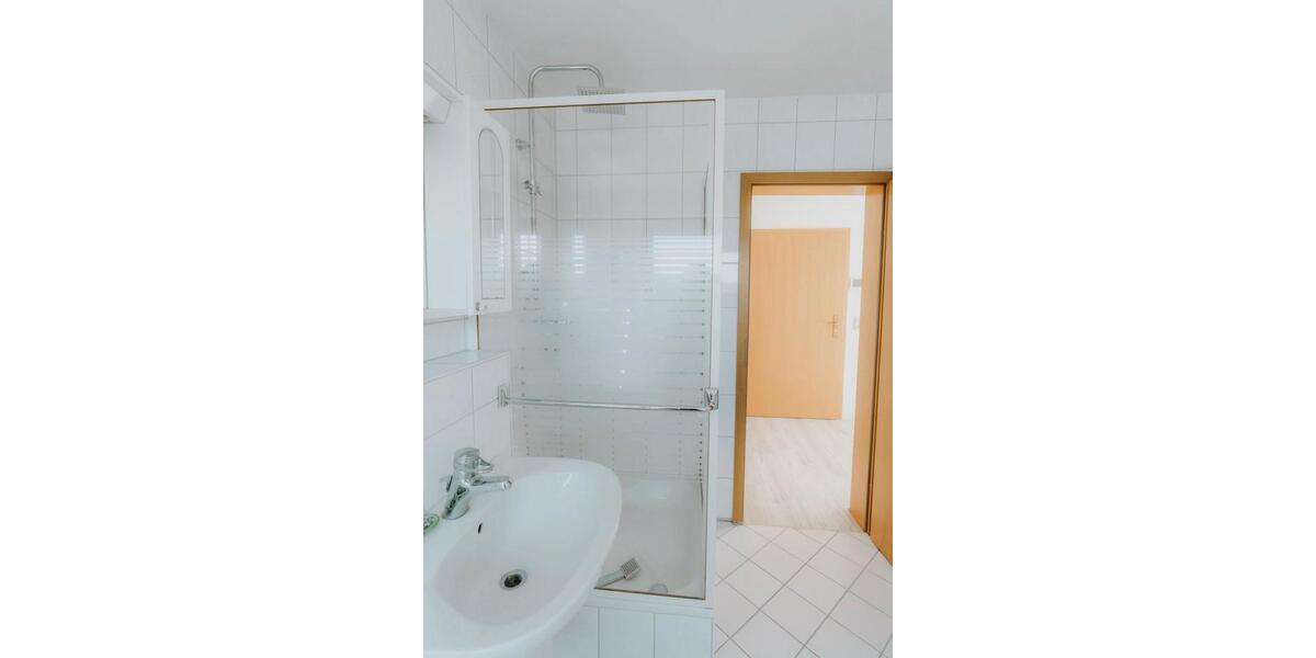 Dachgeschoßwohnung Pulheim - 2 Zimmer, 80 m&sup2;, 1.100&euro; | Angebot:25858771