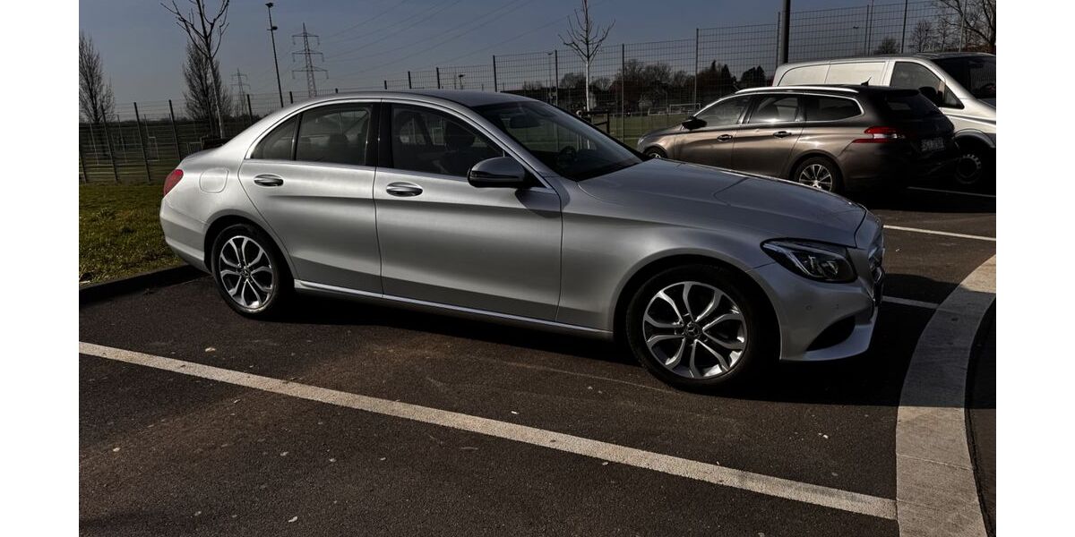 Mercedes-Benz C 200 94.438 km 18.500 &euro; Troisdorf 53844