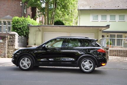 Porsche Cayenne 199.000 km 19.350 &euro; köln 50968