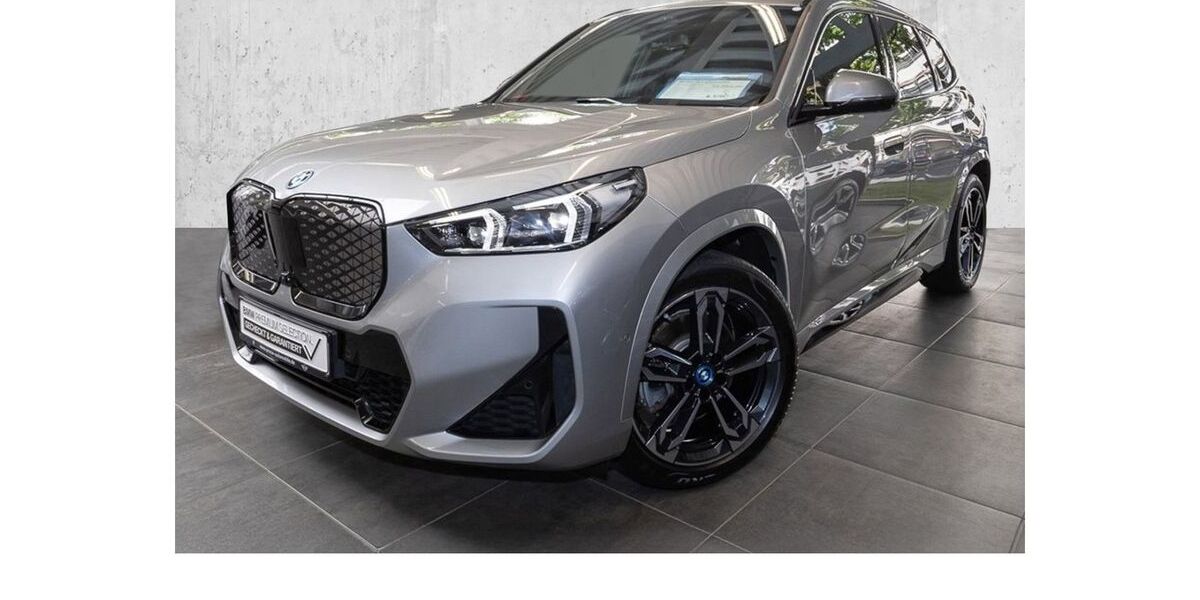 BMW iX1 39.947 km 43.970 &euro; Leverkusen 51371