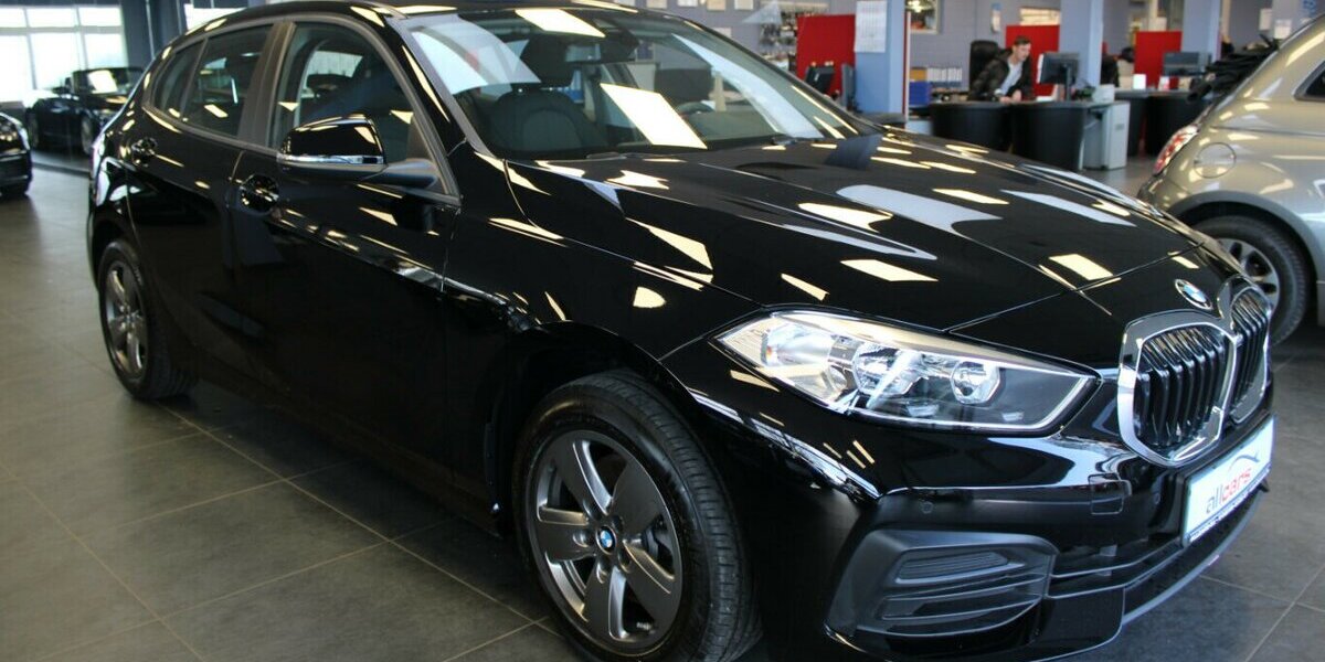 BMW 118 118d Aut. Advantage 15.390 km 21.980 &euro; Euskirchen 53881