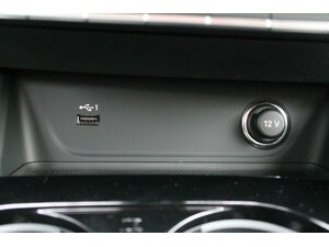 Audi A4 Avant TDi Quatt S-Line Navi AHK Standh Matrix 6.000 km 40.750 &euro; Bonn 53225