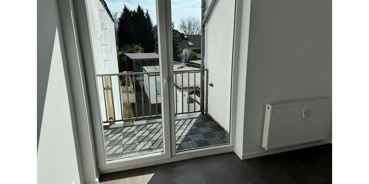 Maisonettenwohnung Leverkusen Schlebusch - 6 Zimmer, 140 m&sup2;, 2.000&euro; | Angebot:25840817