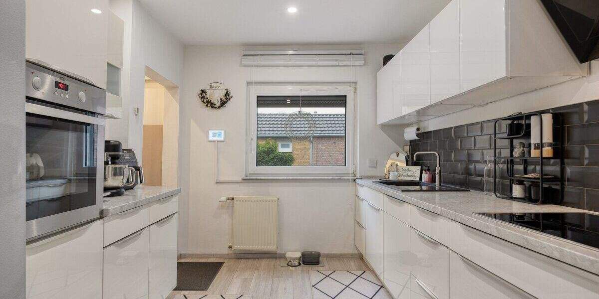 Reihenendhaus Erftstadt Köttingen - 7 Zimmer, 178 m&sup2;, 565.000&euro; | Angebot:25704417