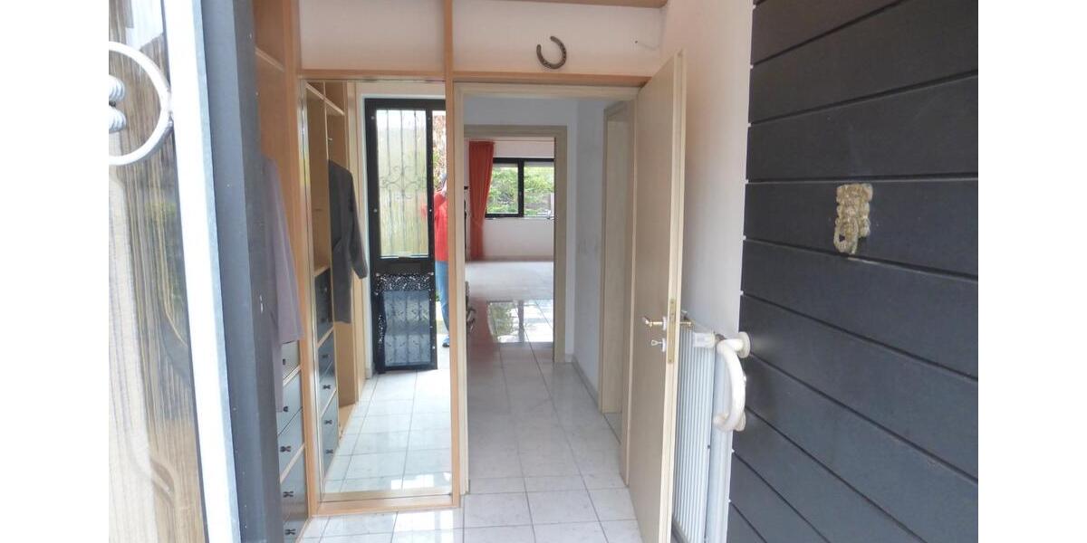 Reihenhaus Bonn Tannenbusch - 3 Zimmer, 110 m&sup2;, 425.000&euro; | Angebot:26637385