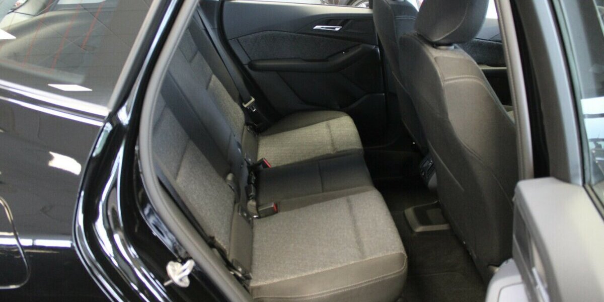 BMW 216 Active Tourer Aut, 10.776 km 25.980 &euro; Euskirchen 53881